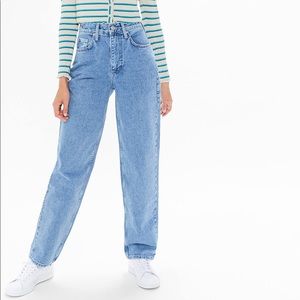 BDG Half Acid Wash High Rise Mom Jeans Sz 28
